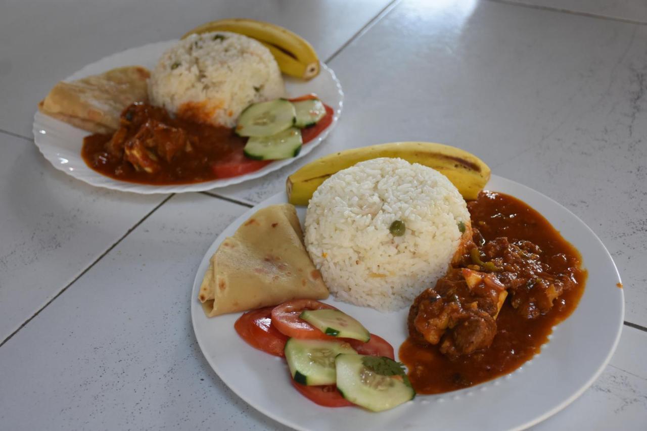 Kituri Royal Annex Bed & Breakfast Dar es Salaam Bagian luar foto