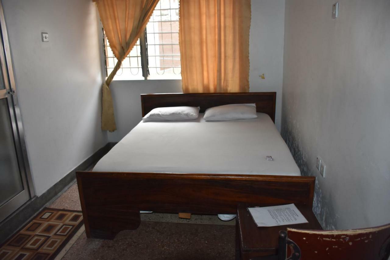 Kituri Royal Annex Bed & Breakfast Dar es Salaam Bagian luar foto
