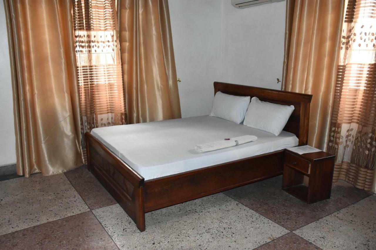 Kituri Royal Annex Bed & Breakfast Dar es Salaam Bagian luar foto