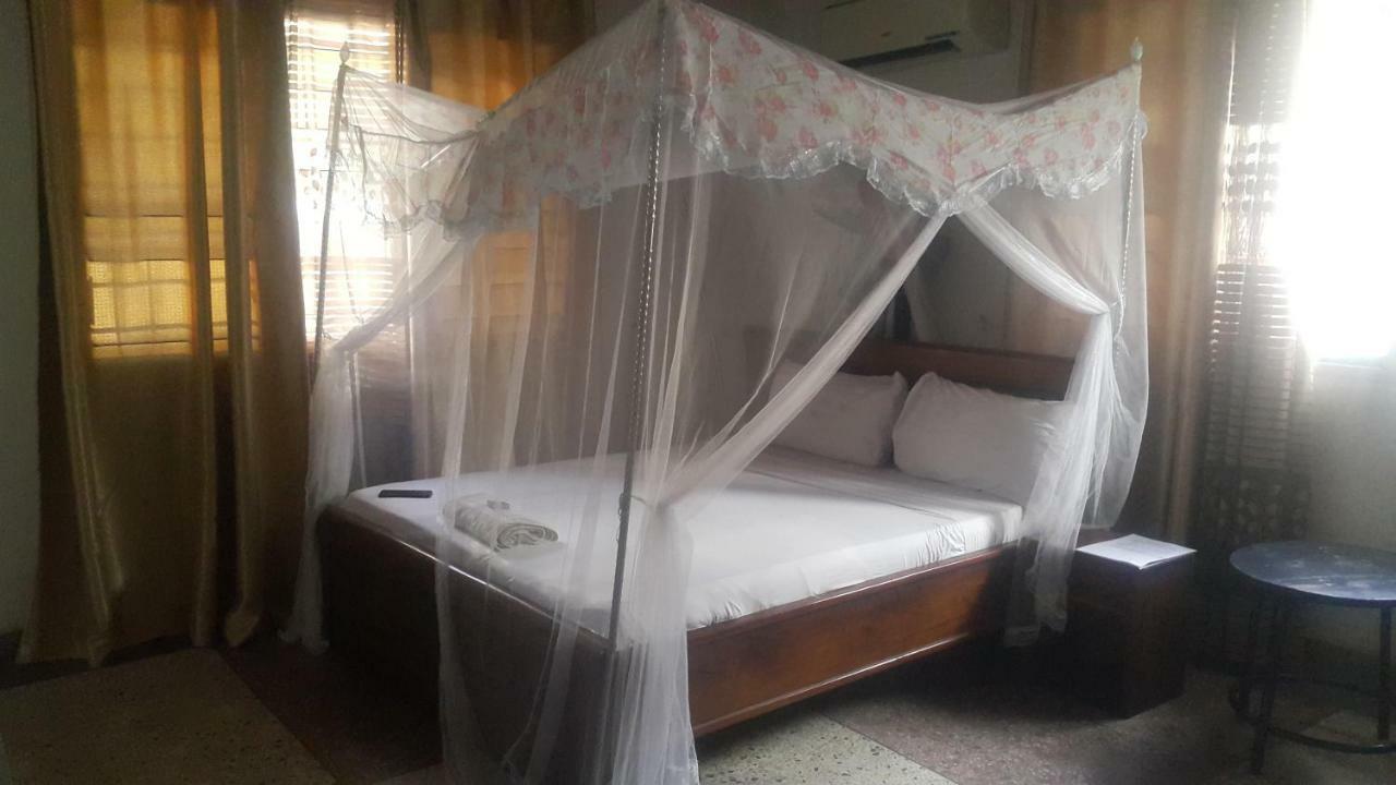 Kituri Royal Annex Bed & Breakfast Dar es Salaam Bagian luar foto