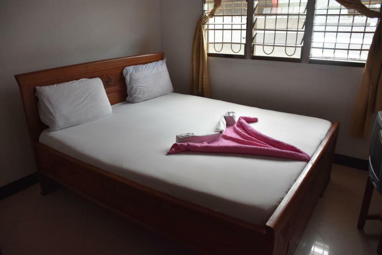 Kituri Royal Annex Bed & Breakfast Dar es Salaam Bagian luar foto